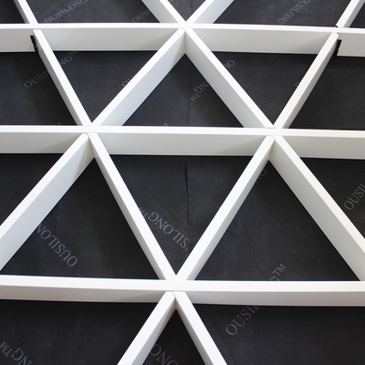 Rolle, die Innenaluminiumdreieck-Gitter-Metalldecken-Aluminiumplatte für Einkaufshall beschichtet