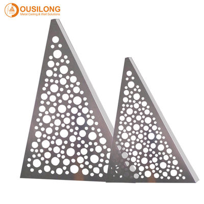 Perforierte fallengelassene Wand-Decke deckt für die Umhüllung/eleganten Aluminium-CNC mit Ziegeln, die Außen-PVDF-Metallwände schnitzen