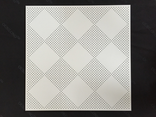 feuerfeste akustische perforierte 600 x 600 Aluminiumdeckenverkleidung für errichtende Decken-Wand-Dekoration