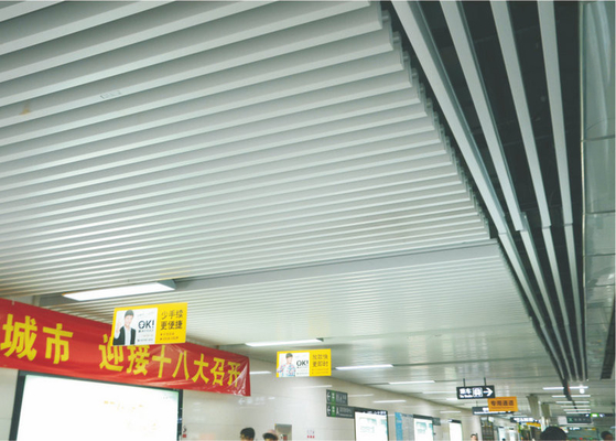 Feuerfeste Profil-Schirm-Decken-dekoratives Dach U-Aluminium der hohen Qualität für Bürogebäude