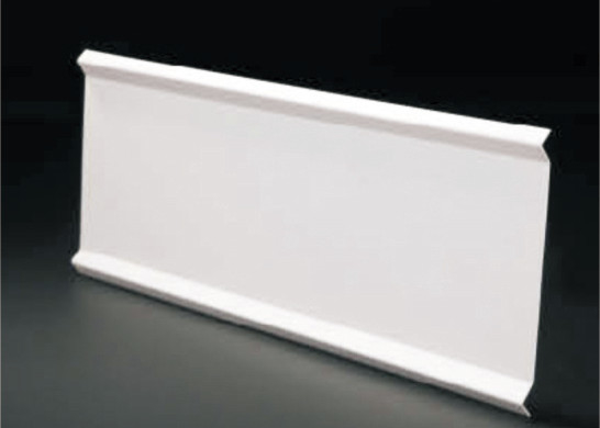 Dekorative verschobene weiße Aluminiumleitblech-Decke nach Maß, architektonische falsche lineare Metalldecke