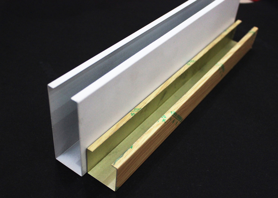Metallische U-Aluminium Profil-Schirm-Decke falsch für das Errichten des dekorativen Materials