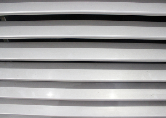 Horizontale vertikale Aluminiumsonnenblende-System SGS ISO für Belüftung/Wandfassaden
