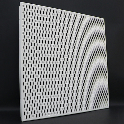 Perforiertes Aluminiumlegierungs-Clip in verschobener Metalldecke der Decken-600×600mm weiße Farbe