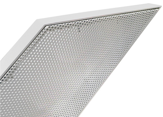 Außen-PVDF Spritzlackierverfahren der perforierten Metallaluminiumzwischenwand-Platten-prismatischen Form-