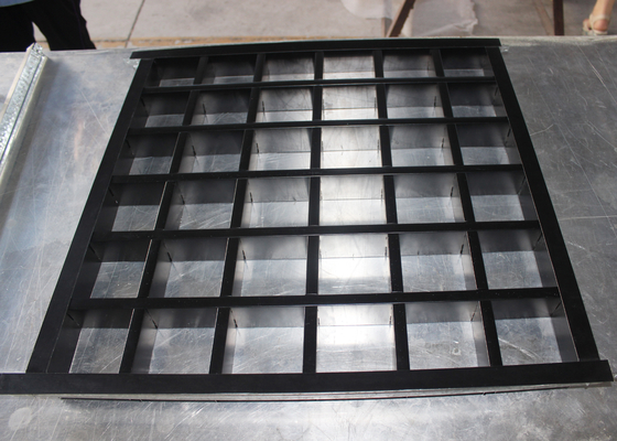 Installieren Sie mit schwarzes t-Stange Feld-Metallaluminiumrasterdecke 600 x Gitter 600