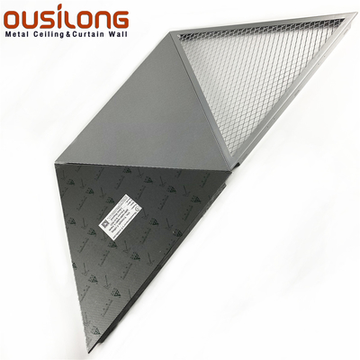 Exposé-Metall Mesh Aluminum Open Cell Clip in der Decke