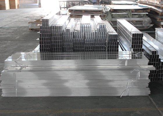 Dekoration U-Aluminium Profil-Schirm-Decke, Holz mögen Aluminiumvierkantrohr-Decke