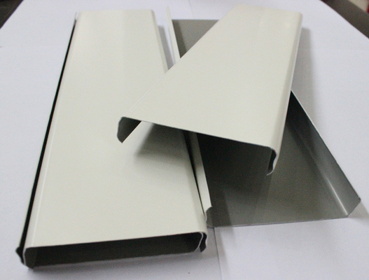 Akzo Nobel pulverisieren Beschichtungs-Aluminiumstreifen-Deckenverkleidung für Architektur