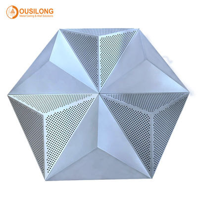 Dekoratives gepresstes Schnellclip in Decken-akustischer spezieller Entwurf verschobener Metallplatte des Dreieck-3D