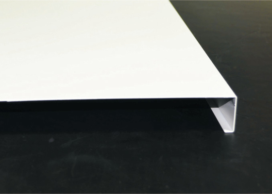 Perforierte Aluminiumstreifen-Decke staubdicht/2 durch 4 Fuß falschen Deckenverkleidungs-für Büro